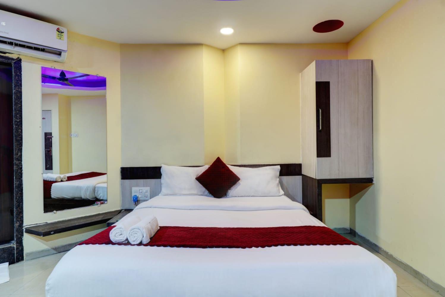 Hotel Icon International Airport Мумбай Екстериор снимка