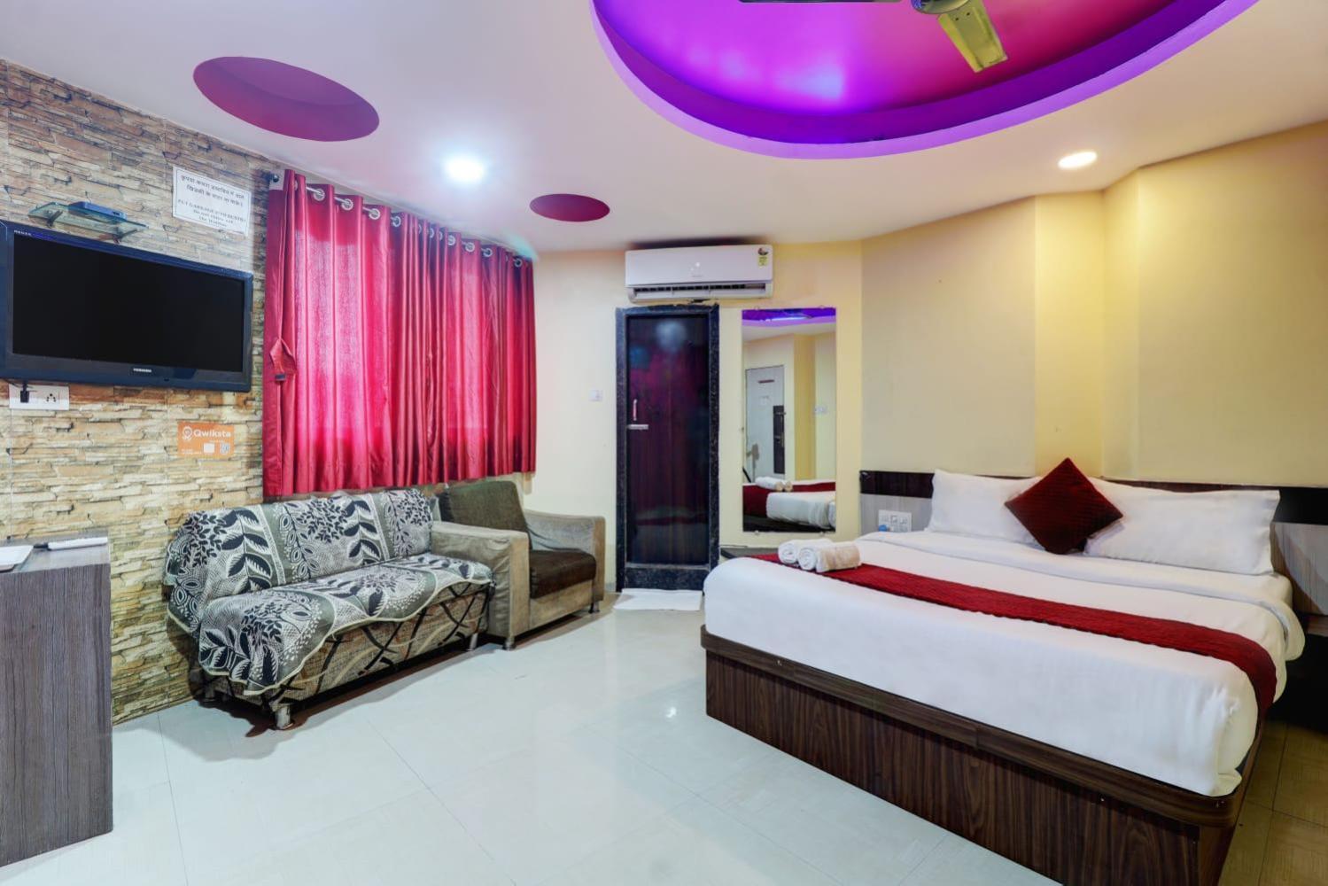 Hotel Icon International Airport Мумбай Екстериор снимка