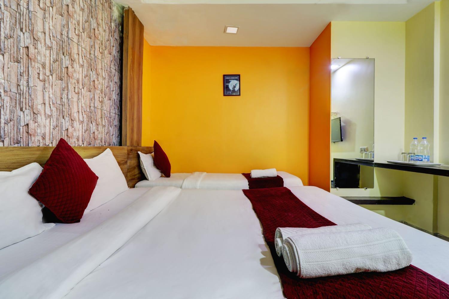 Hotel Icon International Airport Мумбай Екстериор снимка